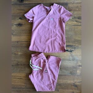 Figs Scrub Set Catarina Top & Yola Skinny Pants XS in Mauve.